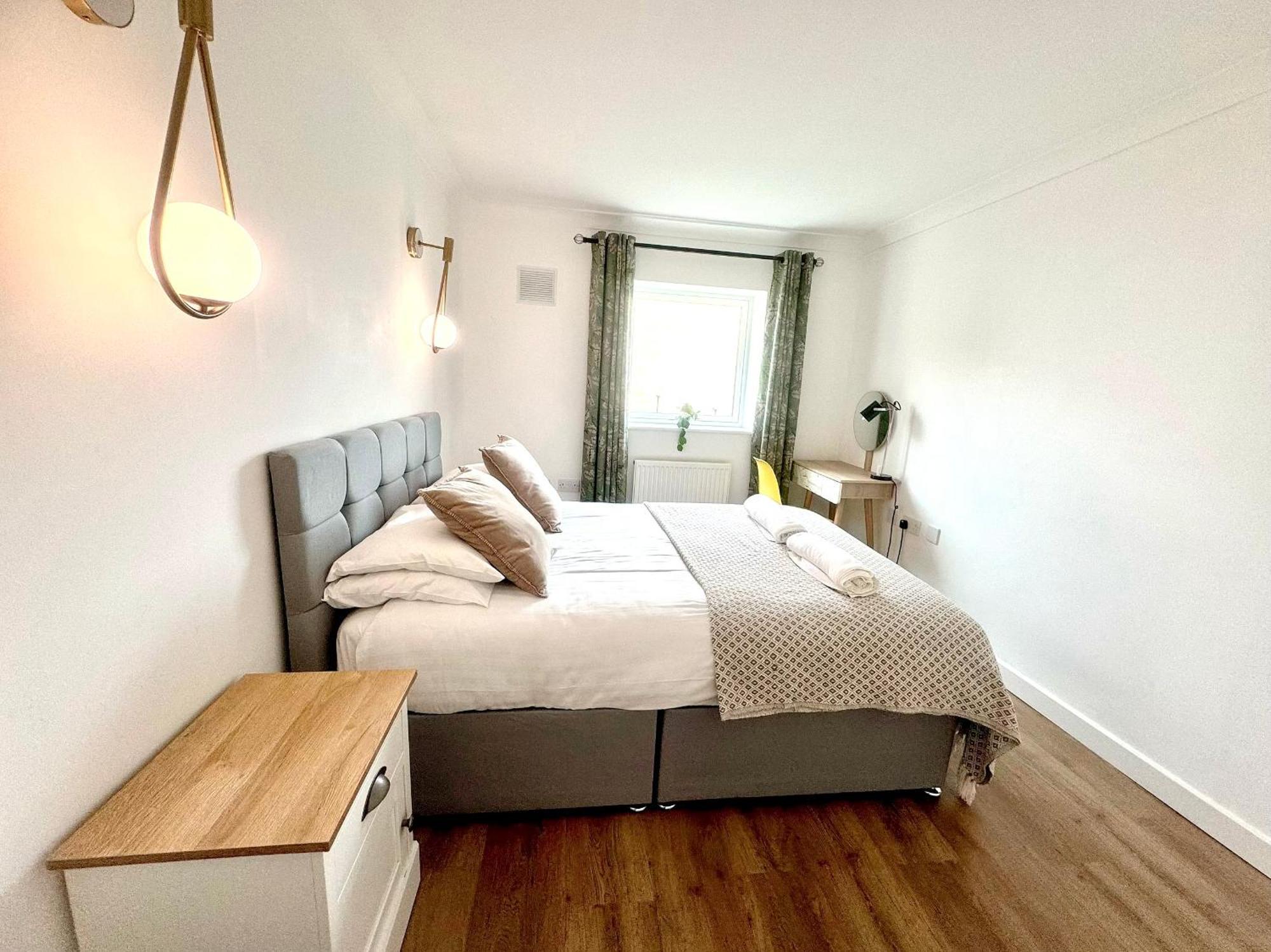 Home2 - Market Rise